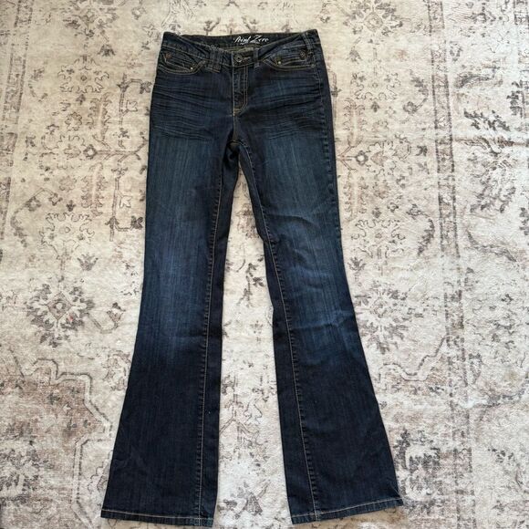 Y2K dark wash mid rise flared jeans by Nicole Benisti - Picture 3 of 7
